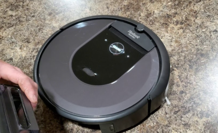 Roomba vacuum for long hair