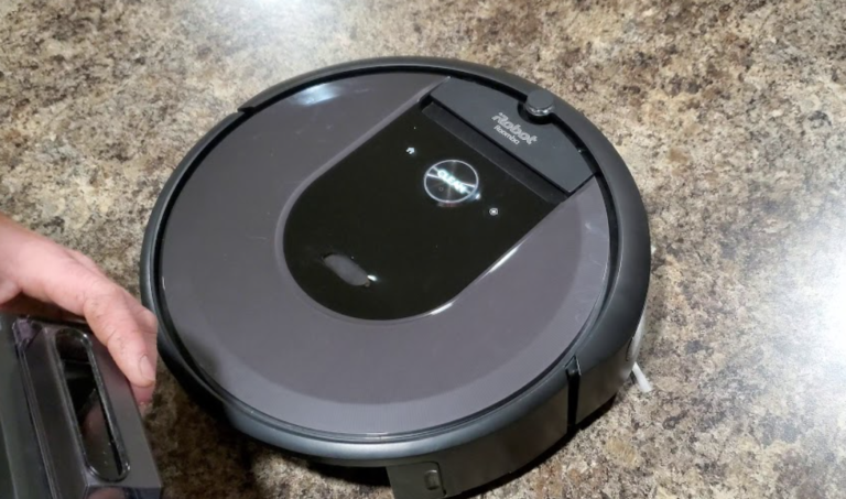 Roomba vacuum for long hair